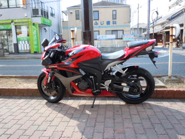 ホンダCBR600RR 大阪 中古車 バイク情報