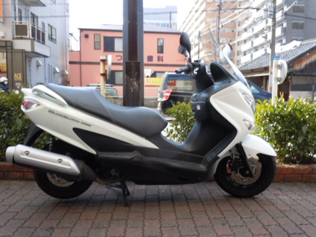 スズキバーグマン200