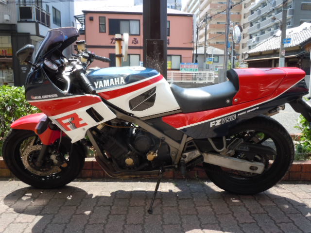 ヤマハFZ750 FCR 大阪 中古車 バイク情報