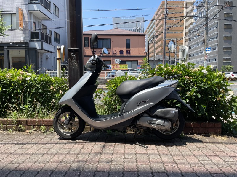 中古車 DIO6